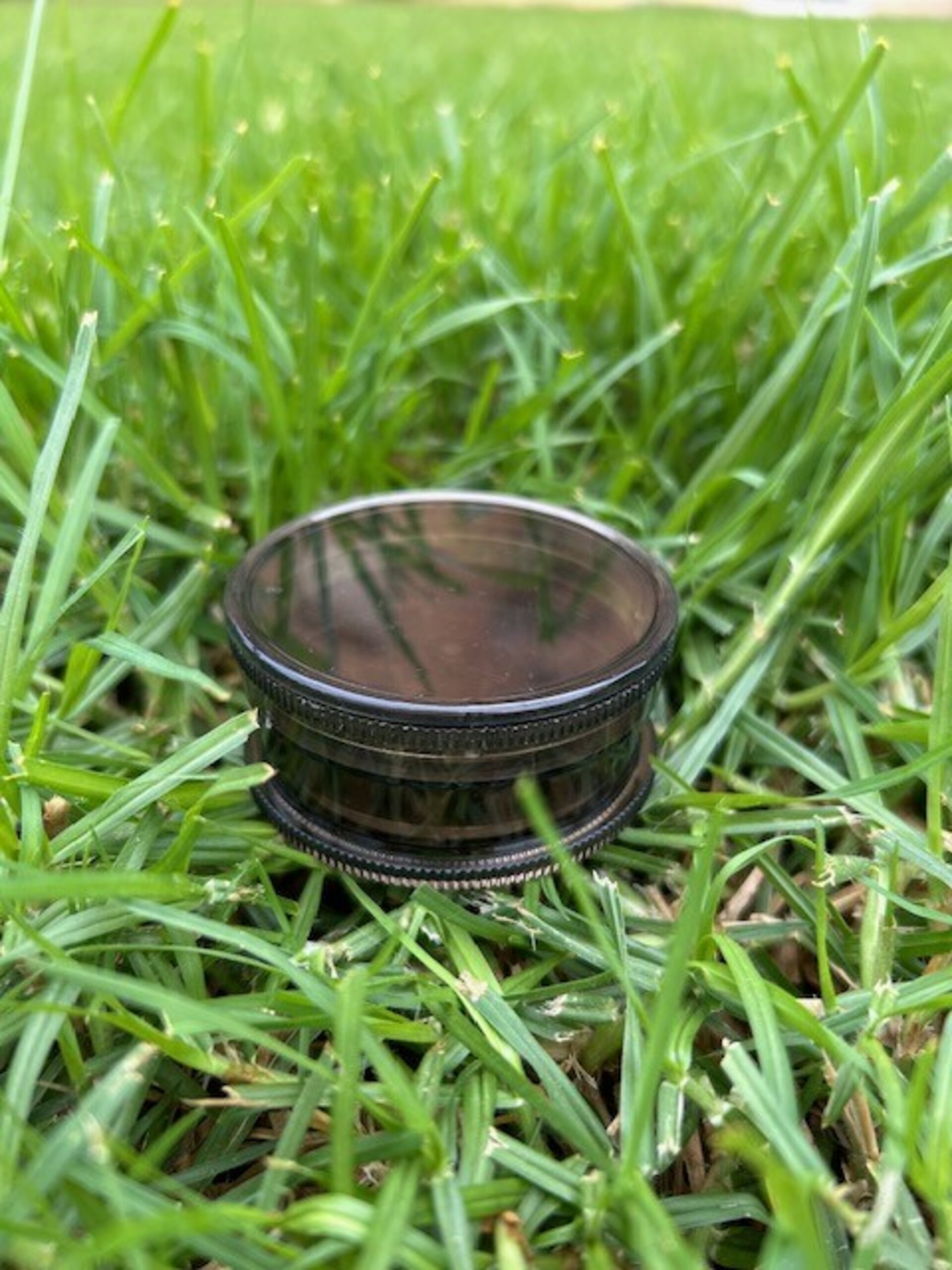 Grinder de Plástico con tapa magnética - 9