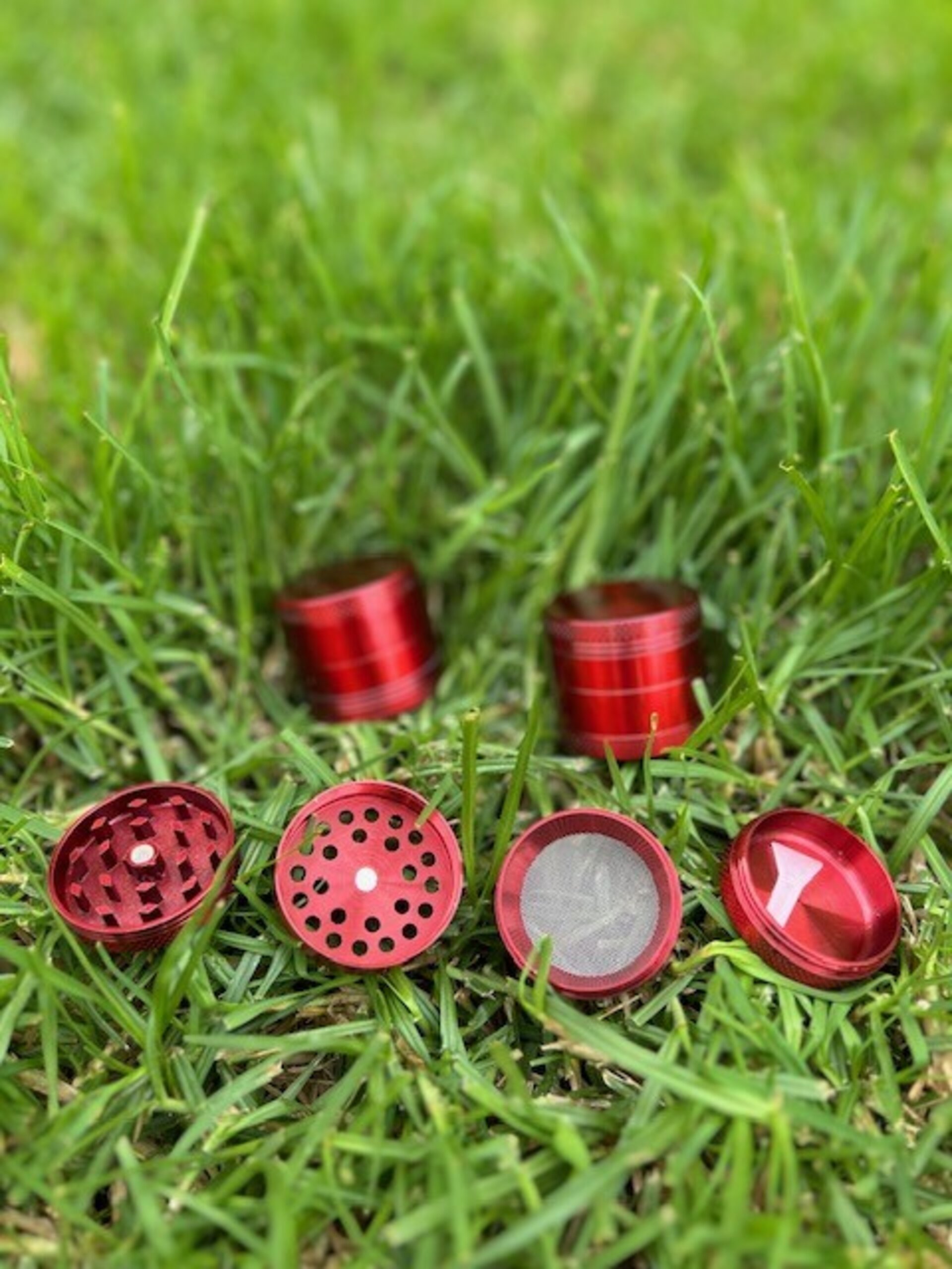 Grinder con tapa magnética - 4