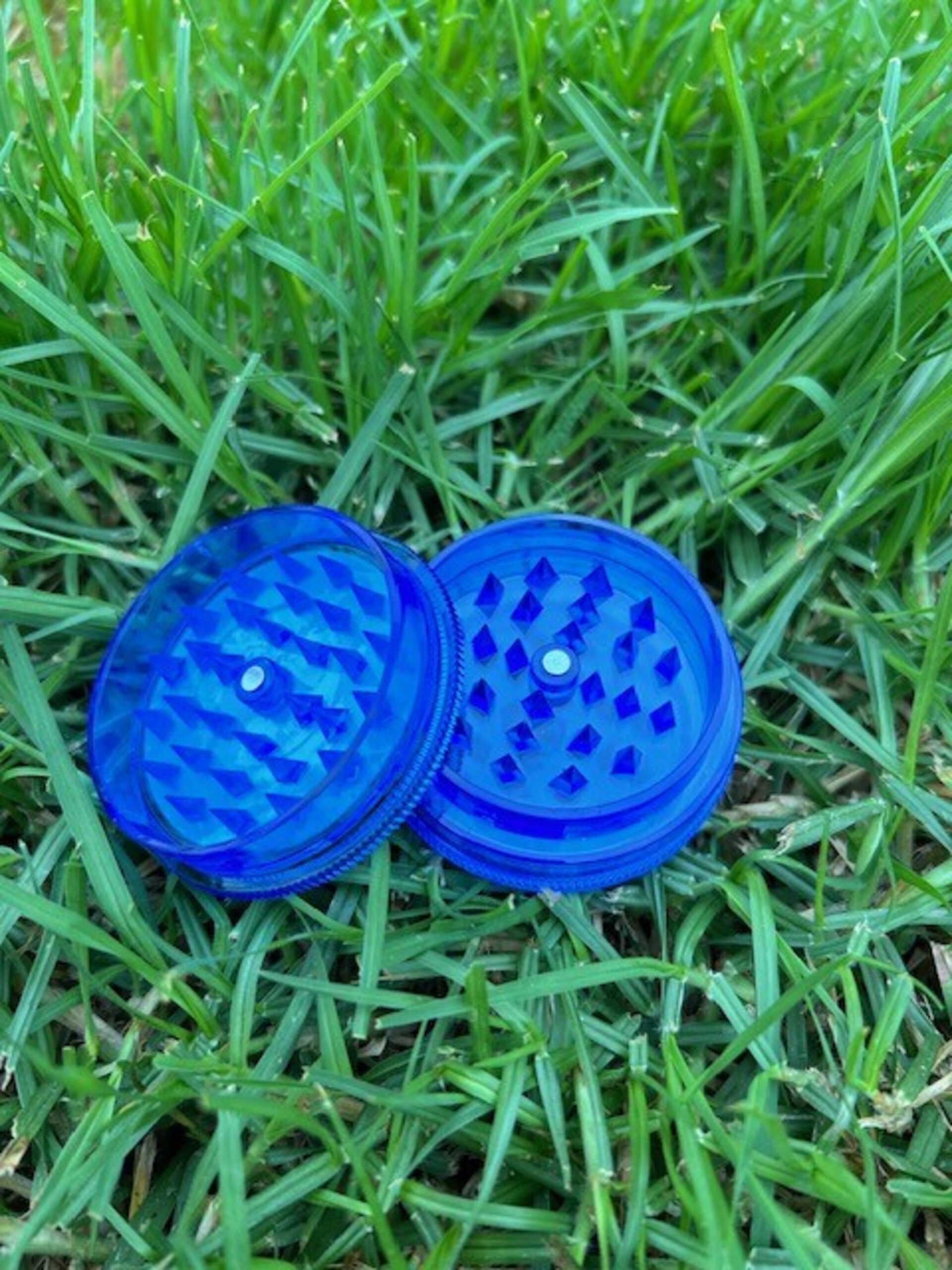 Grinder de Plástico con tapa magnética - 6