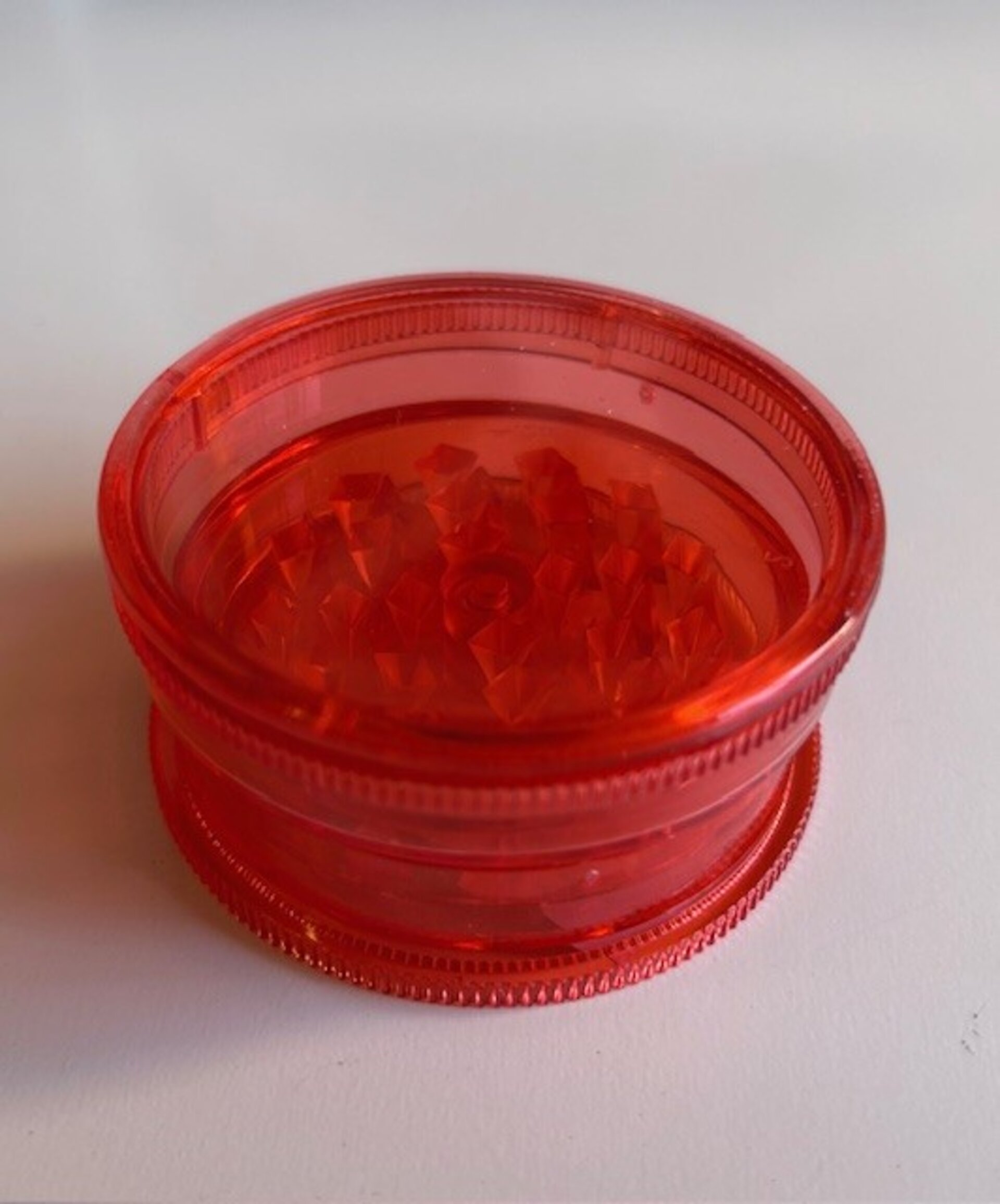 Grinder de Plástico con tapa magnética - 17