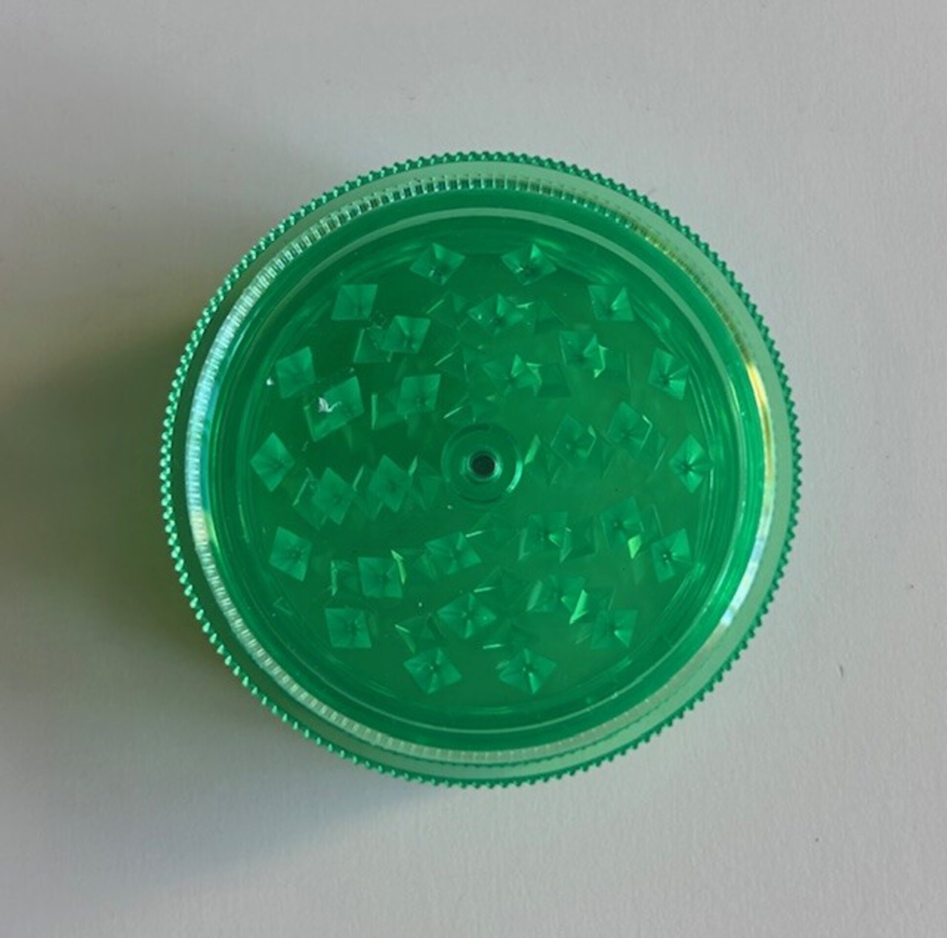 Grinder de Plástico con tapa magnética - 25